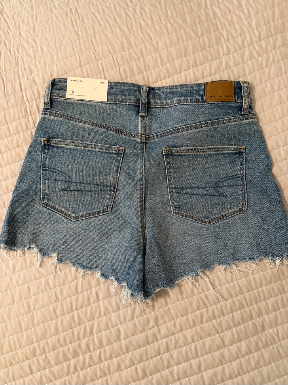 AE Mom Short - Picture 2 of 4